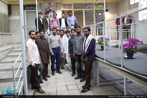 بازدید جمعی از دانشجویان زبان فارسی از کشورهای هند، پاکستان ،عراق ، سودان،مالزی از بیت امام در جماران