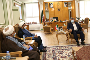 دیدار سرپرست موسسه تنظیم و نشر آثار امام خمینی(س) با استاندار خراسان‌رضوی