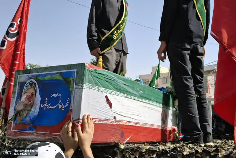 مراسم تشییع پیکر مطهر شهدای حمله رژیم صهیونیستی در خمین