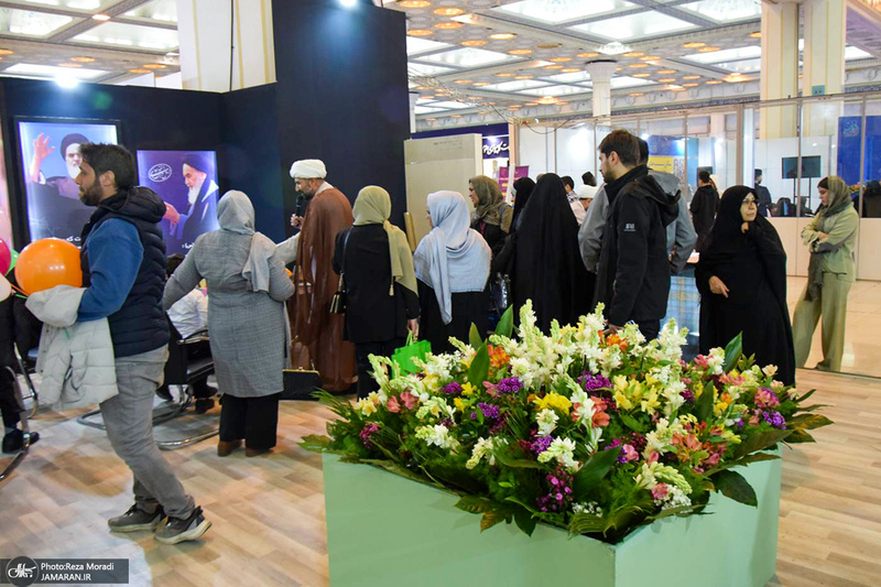 غرفه موسسه تنظیم و نشر آثار امام خمینی (س) در سی و سومین نمایشگاه بین المللی قرآن کریم-3