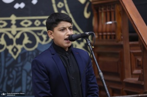 مراسم عزادهری شب ۲۸ صفر در حرم مطهر امام خمینی(س)