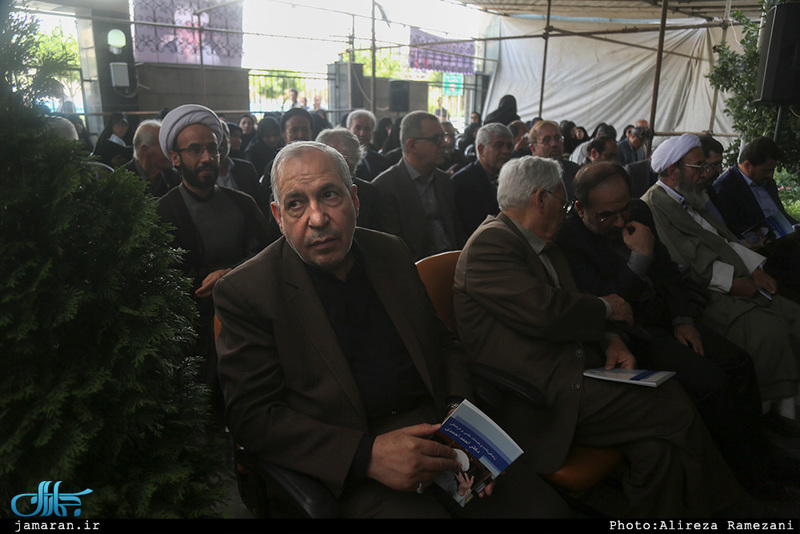 مراسم تشییع حجت الاسلام و المسلمین دکتر احمد احمدی 