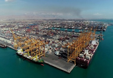 سپاه: محموله‌های نظامی در اسکله شهید رجایی ترددی ندارند