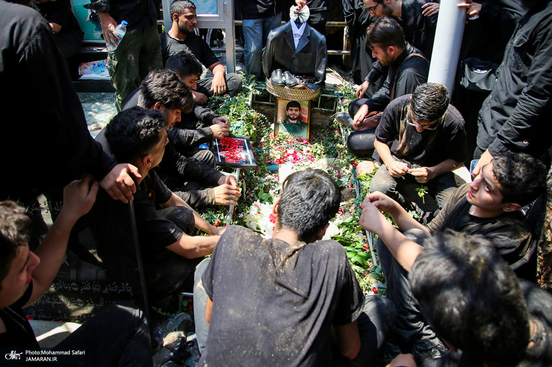 مراسم چهلمین روز شهدای جنگ تحمیلی ۱۲ روزه در قطعه 42 بهشت زهرا (س)