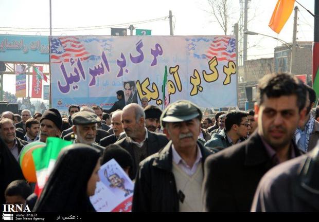 امام جمعه ورامین مردم را به شرکت درراهپیمایی 22 بهمن دعوت کرد