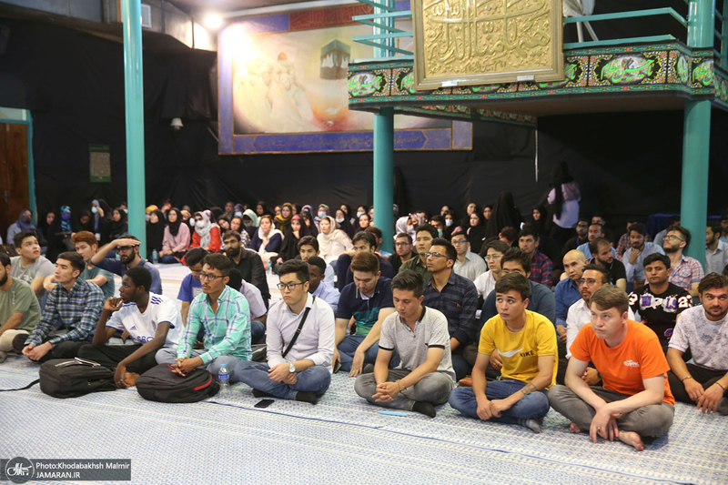 بازدید جمعی از دانشجویان بین‌الملل دانشگاه علامه طباطبایی به عنوان سفیران تمدن اسلامی از جماران