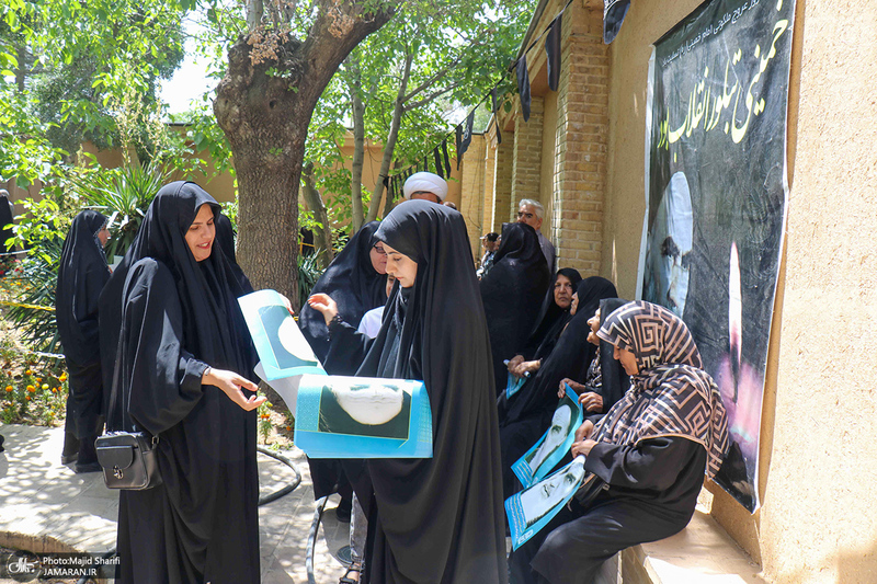 حال و هوای بیت تاریخی امام در خمین در روز 14 خرداد