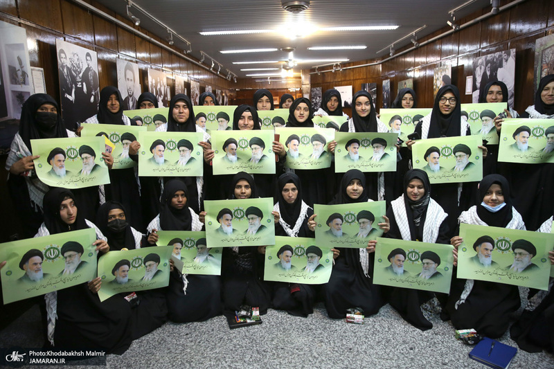 بازدید جمعی از دانشجویان مدارس امامیه پاکستان از جماران