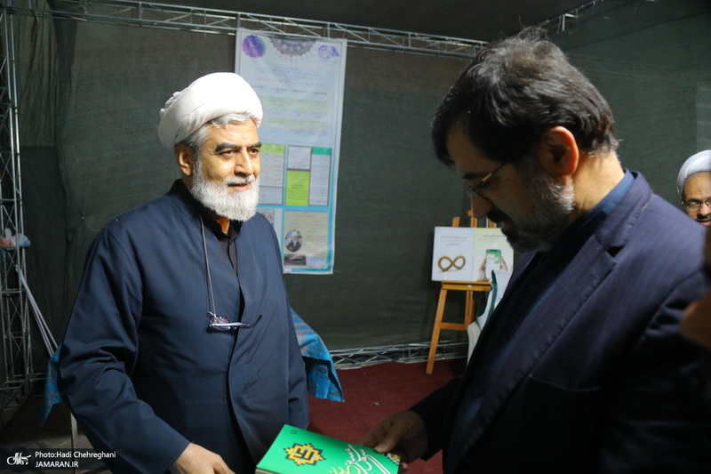 مراسم افتتاح دهمین نمایشگاه قرآن و عترت استان قم در مجتمع فرهنگی یادگار امام‎