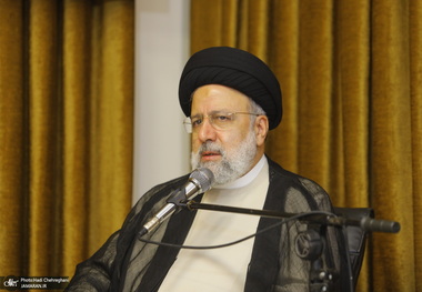 رئیسی: حکمرانی ولایی با حکمرانی‌های دیکتاتوری یا دموکراسی متفاوت است؛ سخن از عهد است نه رای، رای کجا و عهد کجا؟