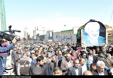 تشییع پیکر حجت‌الاسلام برهان امام جمعه فقید مهریز به روایت تصویر‌