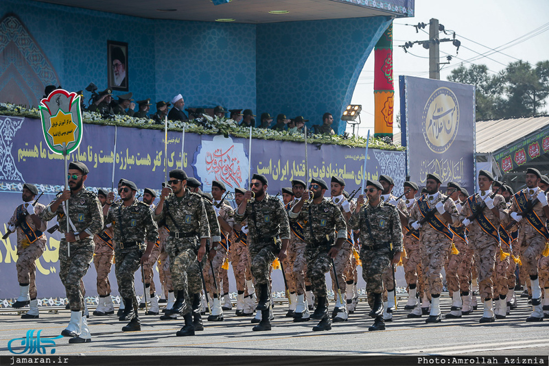 مراسم رژه نیروهای مسلح در جوار حر مطهر امام خمینی(س)