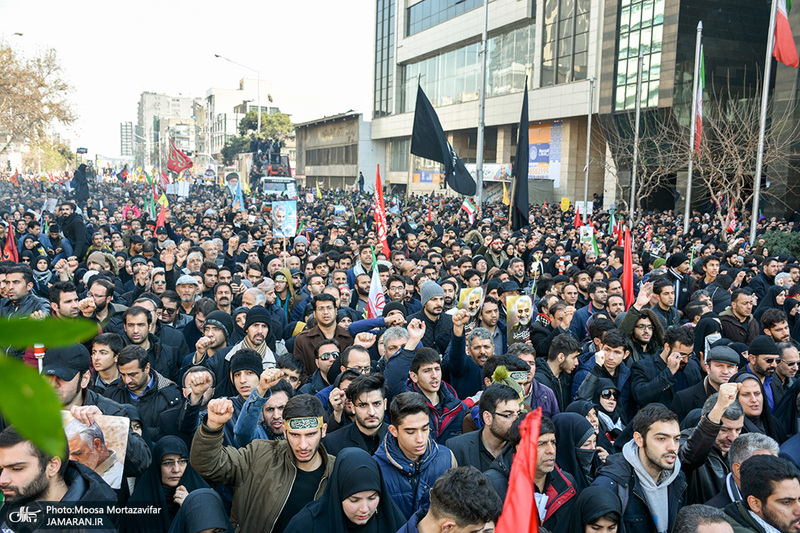  حضور میلیون ها تهرانی در تشییع پیکر مطهر سردار قاسم سلیمانی - 10 