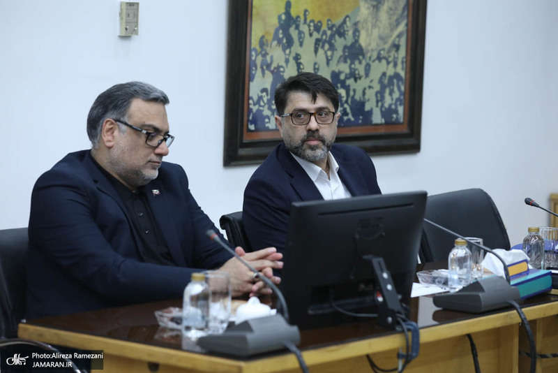 جلسه شورای جهاد دانشگاهی با حضور محمدرضا عارف