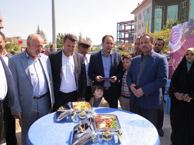 جشنواره خیریه سبزی پلو با ماهی در بومهن برگزار شد