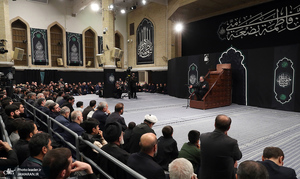 مراسم عزاداری شب شهادت حضرت فاطمه‌زهرا (س) در حسینیه امام خمینی