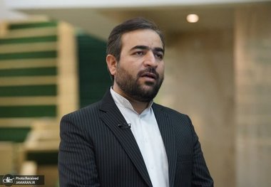 عضو کمیسیون اجتماعی مجلس: در بعضی برخوردها نظام با نهایت مماشات برخورد کرد/ این نحوه برخورد نشان از وحدت در کشور است/ ورود نیروهای امنیتی به دانشگاه با درخواست خود دانشگاه و دانشجویان بوده است