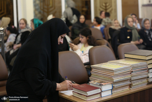 مراسم بزرگداشت رهبر شهيد در كنسيه يوسف آباد