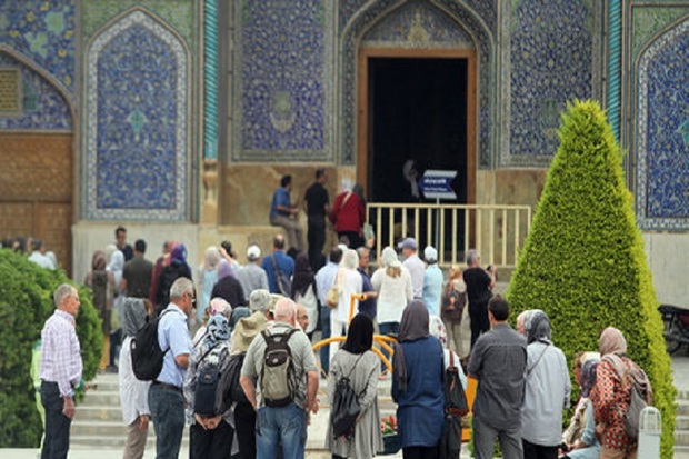 گِیت ورودی در آثار تاریخی اصفهان نصب می شود