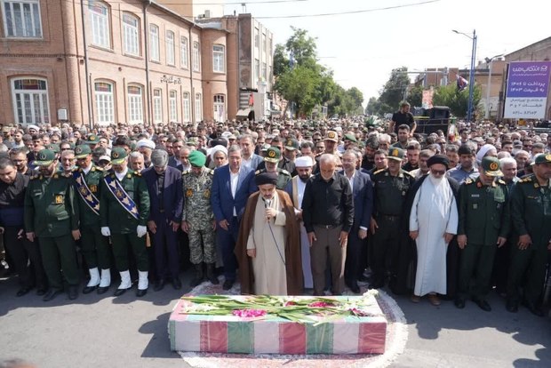 پیکر شهید نارنجی در ارومیه تشییع شد