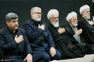 عزاداری شب عاشورا در حرم مطهر امام خمینی (س)