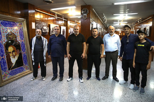 بازدید اقشار مختلف مردم از بیت امام خمینی (س) در جماران