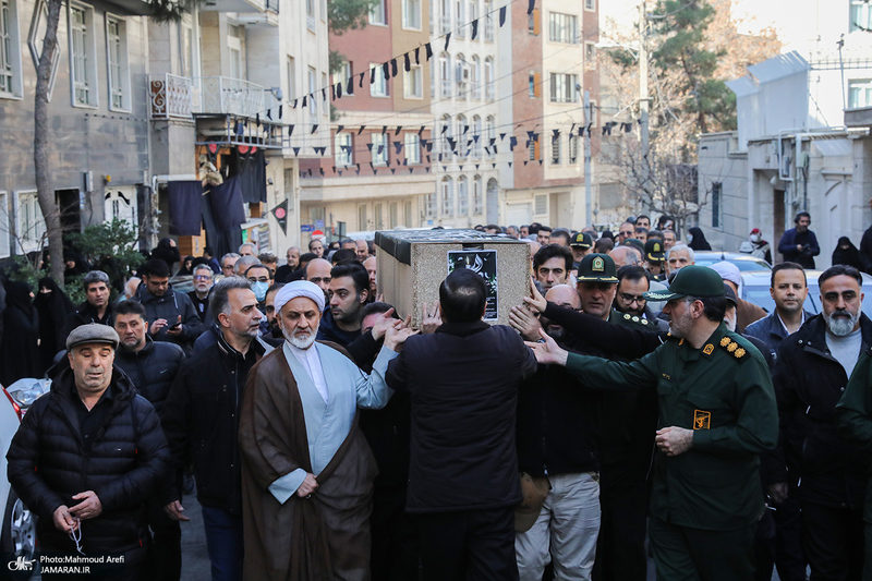 مراسم تشییع مادر شهیدان جواد سپهری