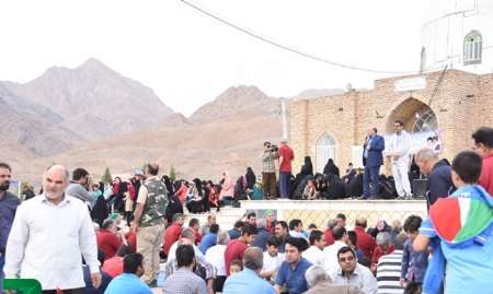 همایش کوهپیمایی در اردکان  فرماندار: دولت، توجه ویژه ای به ورزش های همگانی دارد