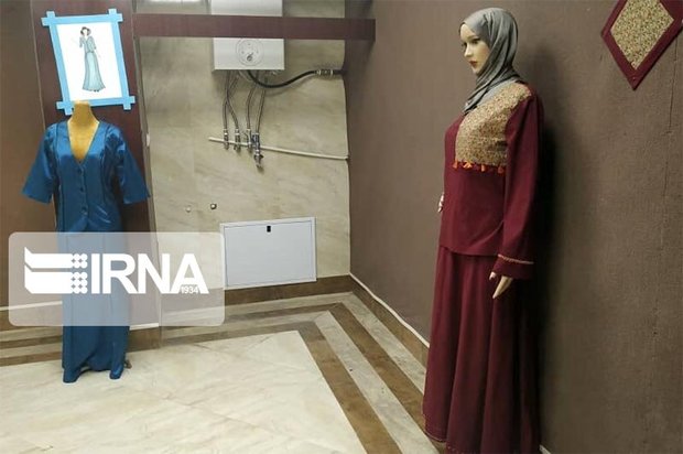 نمایشگاه مد و لباس سنتی ایران در سقز گشایش یافت