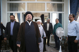 دیدار مدیر و معاونین روزنامه اطلاعات با سید حسن خمینی