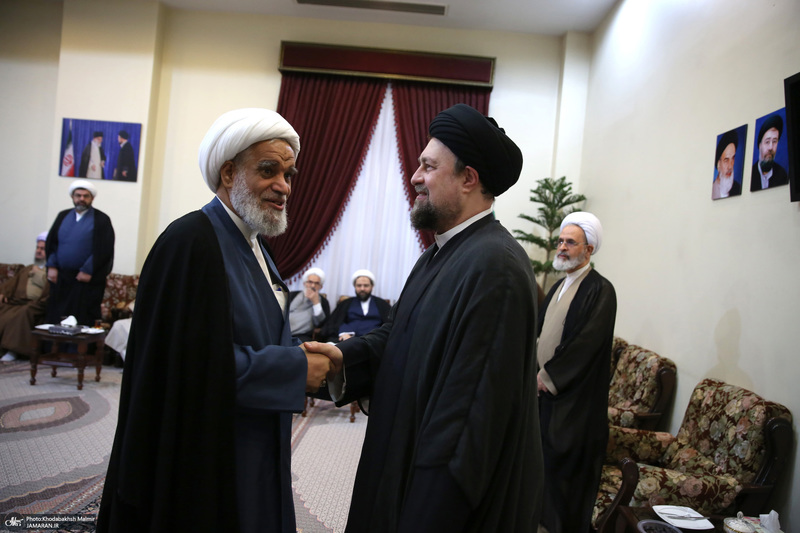 حاشیه تجدید میثاق اعضای مجلس خبرگان رهبری با آرمان‌های امام خمینی(س)؛