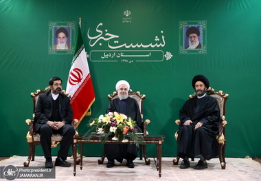 روحانی: با آذربایجان در زمینه دریای خزر و منابع نفت و گاز تصمیم گرفتیم به طور مشترک این کار را انجام دهیم
