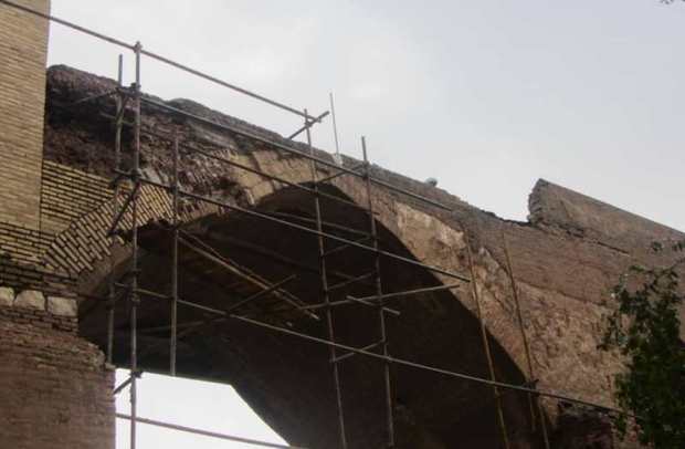 خطر ریزش پل تاریخی ساسانی در دزفول