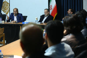 نشست نقد و بررسی کتاب قدرت های بزرگ