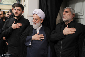 مراسم عزاداری شام شهادت حضرت زهرا(س) در حسینیه امام خمینی