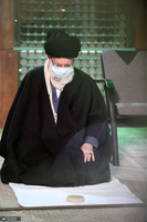 حضور رهبر معظم انقلاب در حرم مطهر حضرت امام خمینی(س)