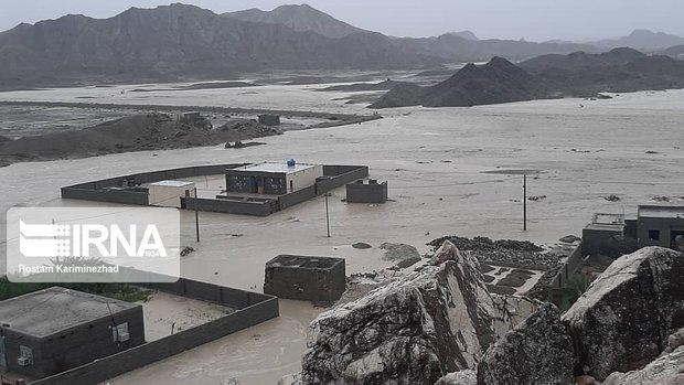 ۲۰۰ روستای نیکشهر در محاصره سیلاب