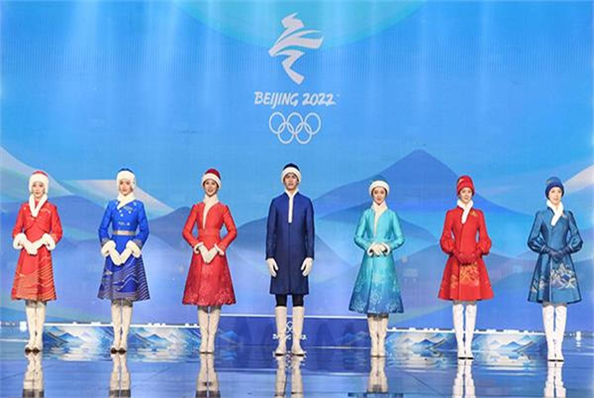 رونمایی از مراسم اهدای مدال المپیک زمستانی ۲۰۲۲ + تصاویر