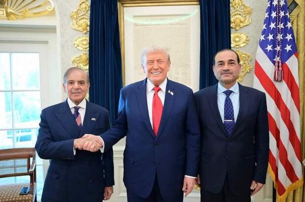 کودتای آرام پاکستان؛ مدل جدیدی از حکومت نظامی