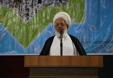 امام جمعه یزد: همه دست اندرکاران حج نسبت به حجاج مسئولیت دارند