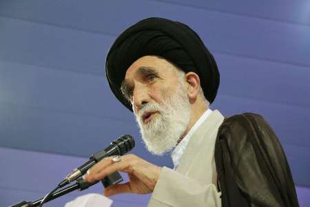 مادران و همسران شهدا؛ اسوه های صبر و صلابت