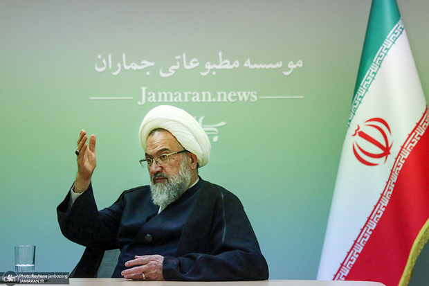 آیت‌الله علیدوست: عده‌ای سنگ رهبری را به سینه می‌زنند ولی کار خودشان را می‌کنند