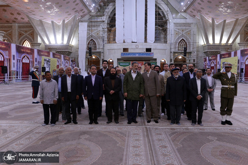 تجدید میثاق جمعی از هنرمندان حوزه هنری با آرمان های حضرت امام(س)