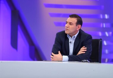 عزیزی‌خادم: حذف سرخابی ها درسی برای آینده فوتبال!/ حضور هواداران مقابل عراق و امارات قطعی نیست

