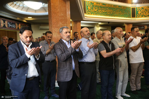 اقامه نماز عید سعید فطر در حسینیه شماره 2 جماران