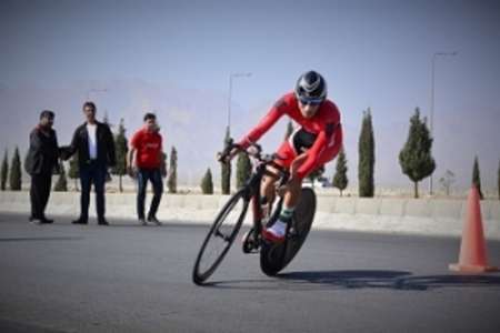 آغاز رقابت‌های دوچرخه‌سواری باشگاههای کشور در یزد