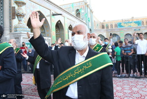 آیین تعویض پرچم گنبد حرم حضرت معصومه(س) و آغاز دهه کرامت