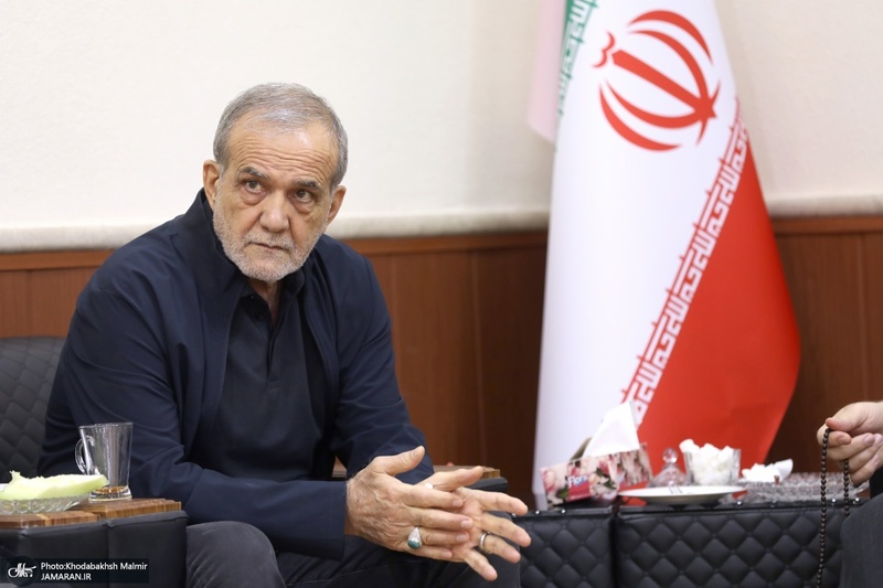 دیدار رئیس جمهوری با آیت الله سید حسن خمینی