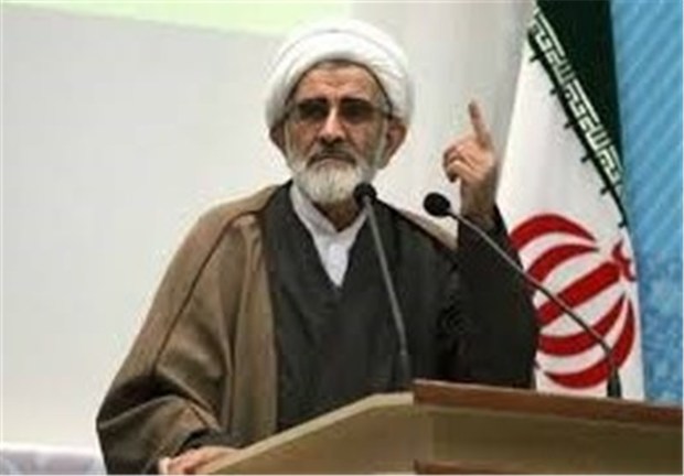 امام جمعه موقت همدان: برخی هیات های مذهبی از احکام دینی تهی شده اند