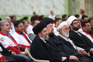 دیدار امدادگران هلال احمر با سید حسن خمینی